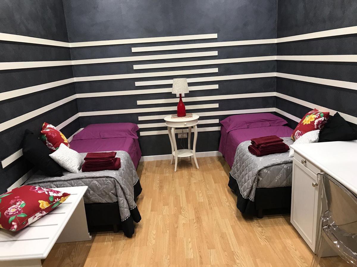 Donna Margharet Bed & Breakfast โครโตเน ภายนอก รูปภาพ