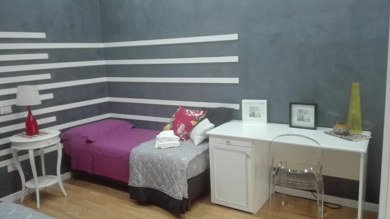 Donna Margharet Bed & Breakfast โครโตเน ภายนอก รูปภาพ